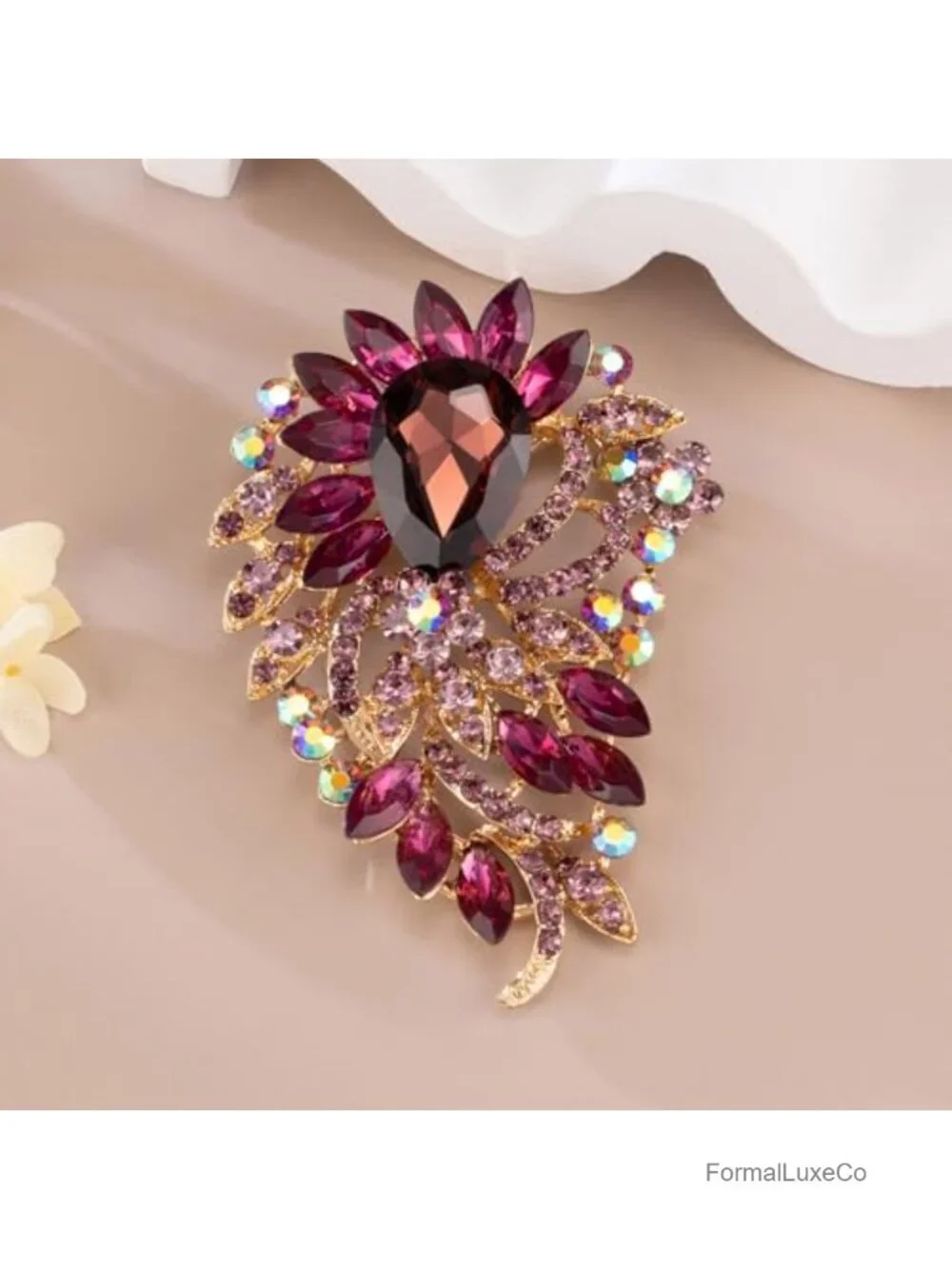 Large Flower Brooch Pin Gold Tone Rhinestone Scarf Sweater Accessory